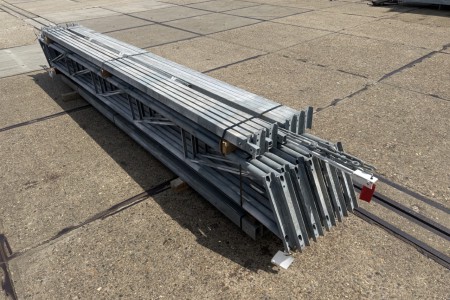 8.00 x 16.00m (128m²)